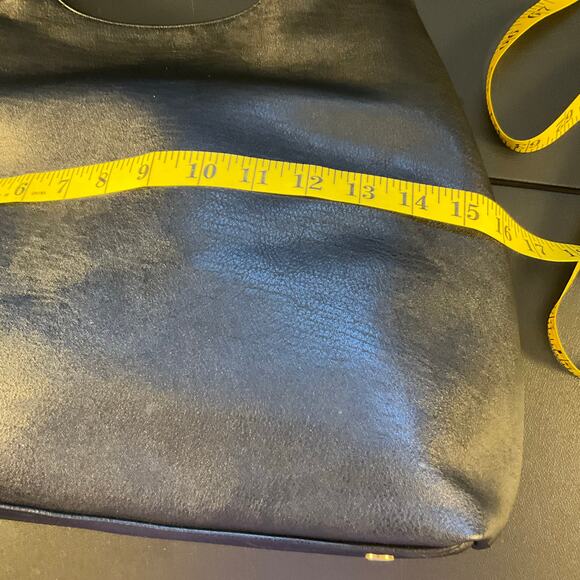 Antik Kraft Large Black Faux Leather Hobo Tote Bag with Wrapped Shoulder Straps - Picture 10 of 12